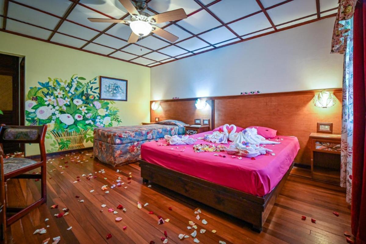 Lands In Love Hotel And Resort Colonia Palmareña Esterno foto